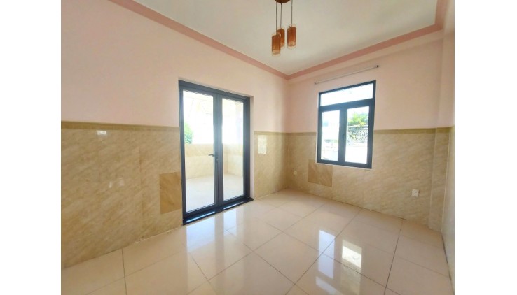 Bán Nhà Lô Góc Mặt Tiền KD Đỉnh 150m2_6*21 Gần Vincom Lê Văn Việt Thủ Đức Tăng Nhơn Phú B Chỉ 12.2 tỷ